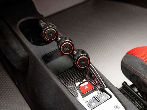 Used 2015 Ferrari 458 Speciale Coupe RWD image 16