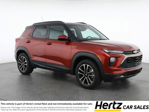 Used 2025 Chevrolet TrailBlazer LT FWD image 1