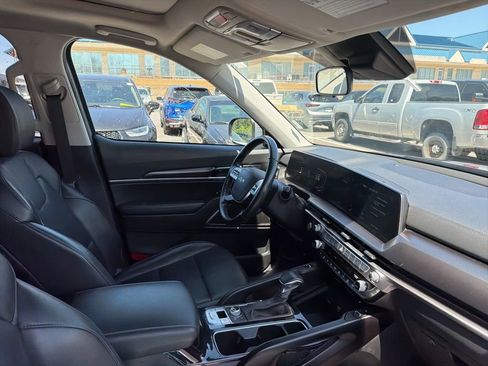 Used 2025 Kia Telluride S AWD/4WD image 15