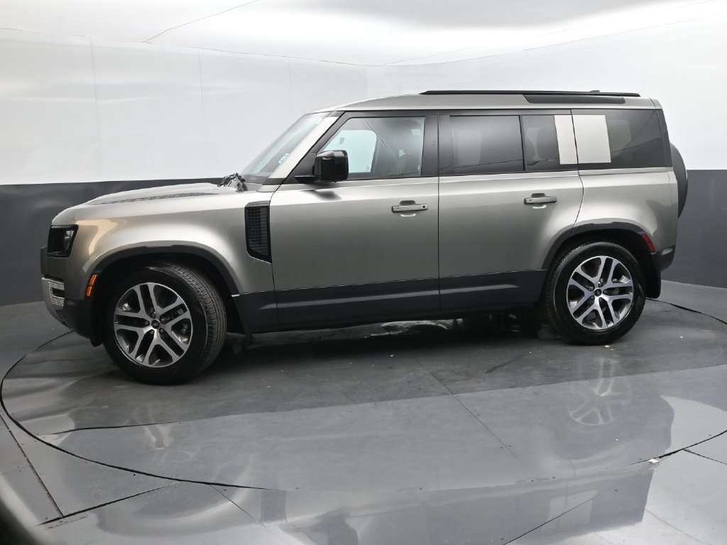 Used 2025 Land Rover Defender 110 S AWD/4WD image 28