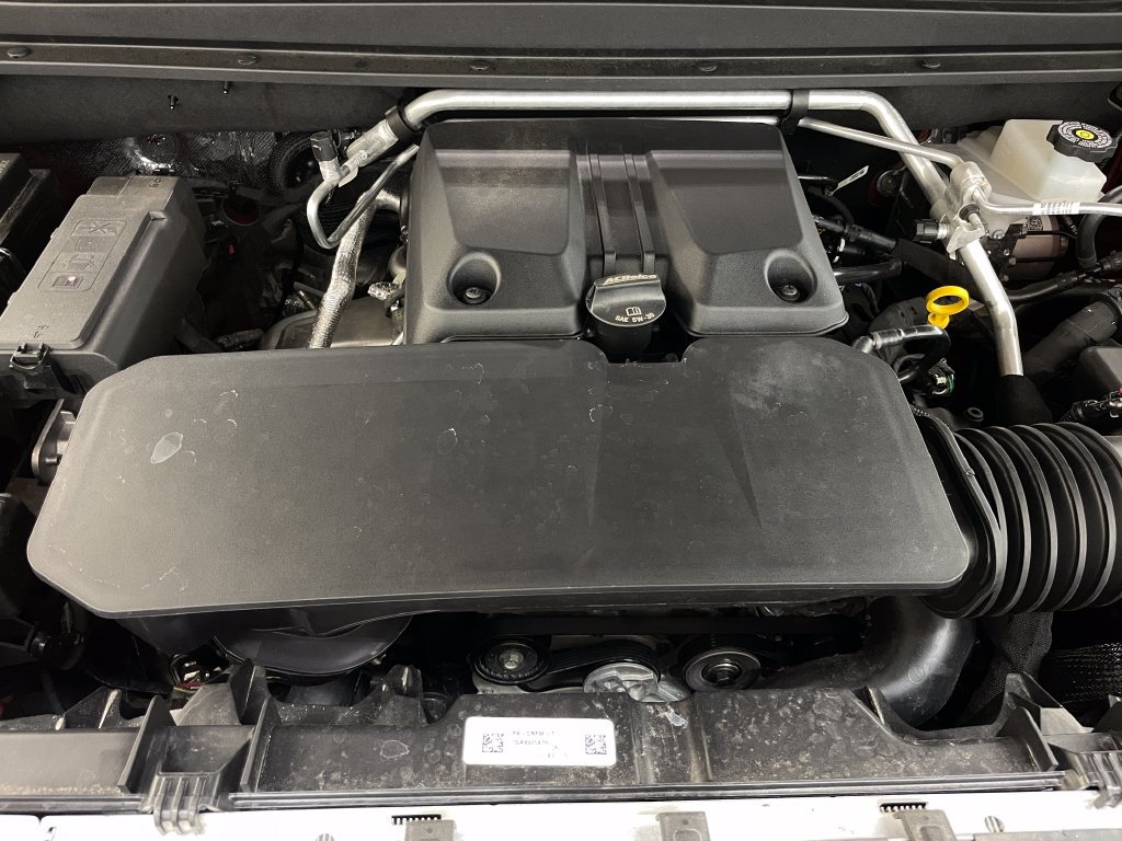 Certified 2025 Chevrolet Colorado W/T AWD/4WD image 45