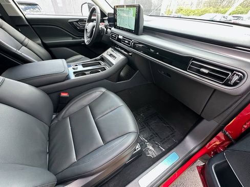 New 2026 Lincoln Aviator AWD image 21