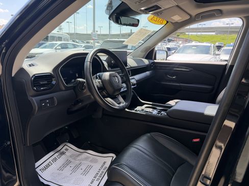 Used 2023 Honda Pilot Elite image 31