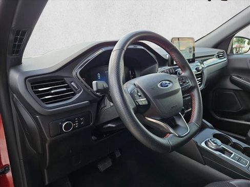 Used 2025 Ford Escape ST-Line FWD image 10
