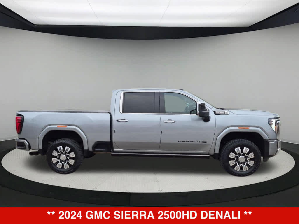 Used 2024 GMC Sierra 2500 Denali w/ Denali Reserve Package AWD/4WD image 8
