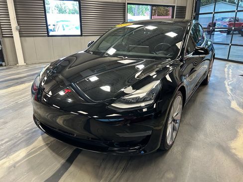 Used 2019 Tesla Model 3 Long Range AWD/4WD image 2