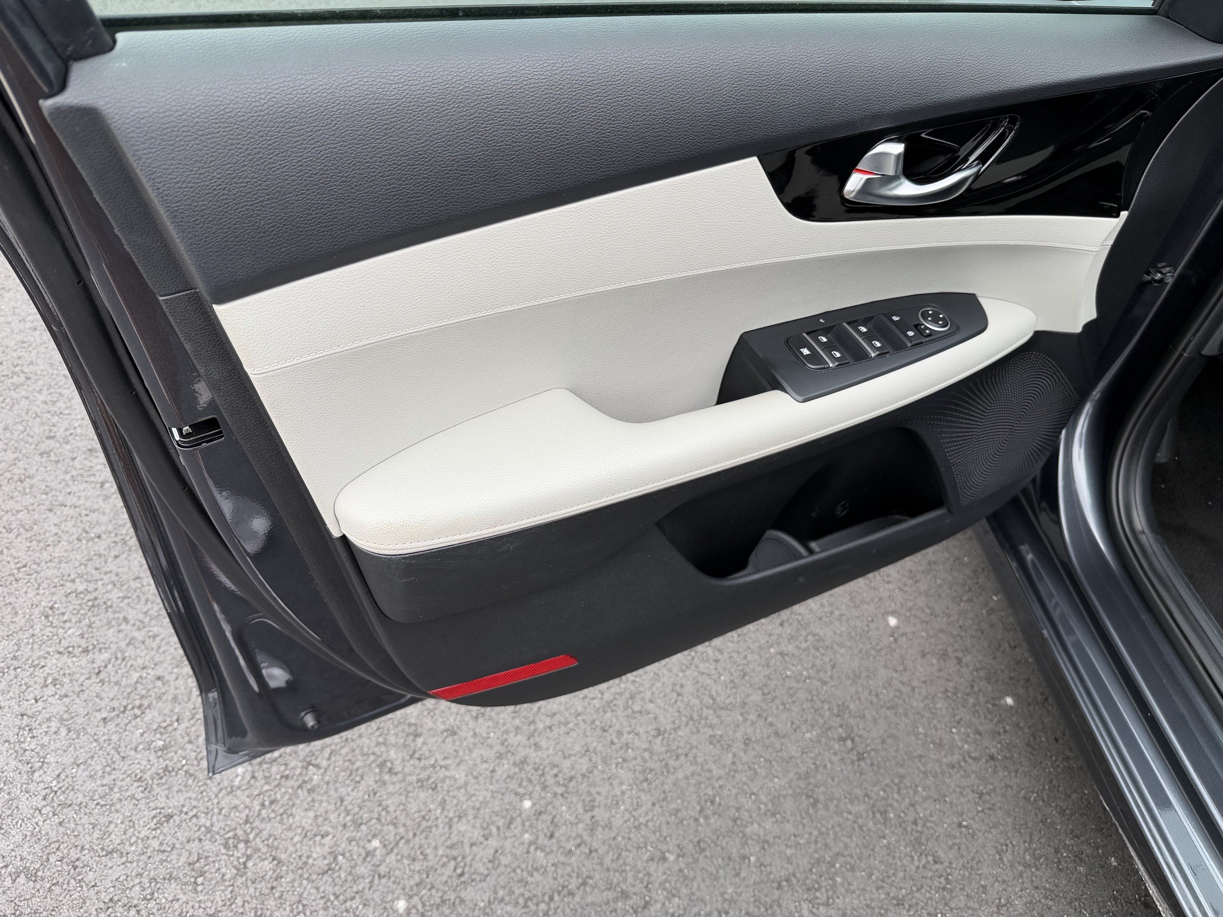 Used 2020 Kia Forte EX FWD image 8