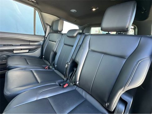 Certified 2021 Ford Expedition XLT image 17