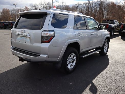 Used 2016 Toyota 4Runner SR5 image 35