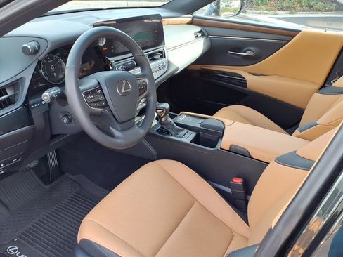 Certified 2022 Lexus ES 350 w/ Premium Package image 12