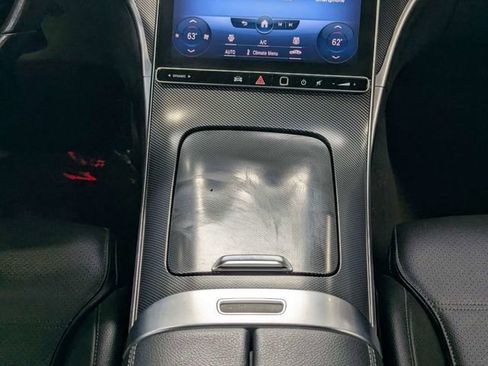 Used 2022 Mercedes-Benz C 300 Sedan image 12