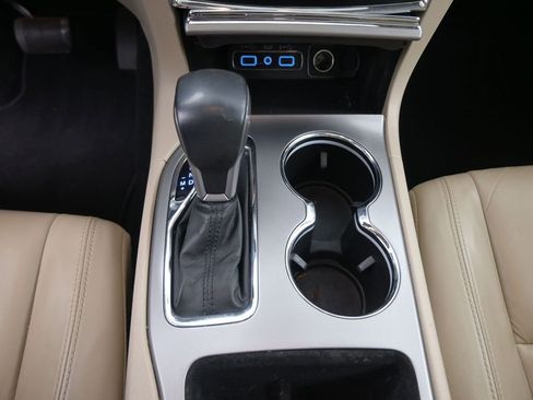 Used 2021 Jeep Grand Cherokee Limited image 3