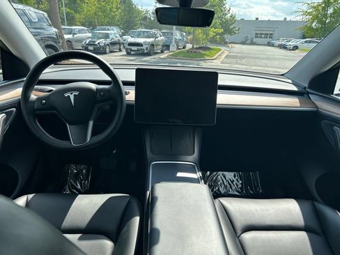 Used 2023 Tesla Model Y Long Range AWD/4WD image 23