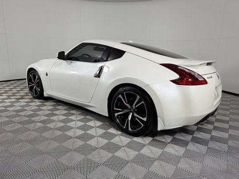 Used 2019 Nissan 370Z Touring Sport RWD image 8
