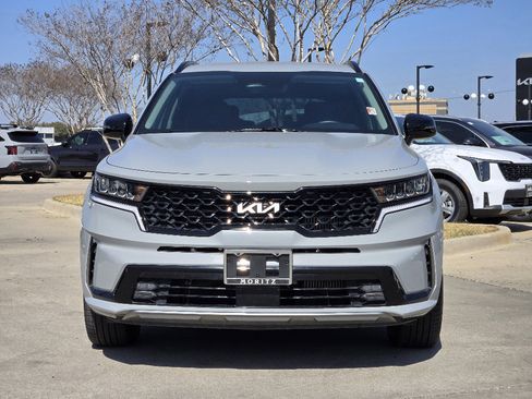 Certified 2023 Kia Sorento EX image 11
