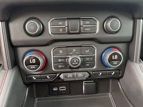 Used 2023 Chevrolet Tahoe RST AWD/4WD image 16