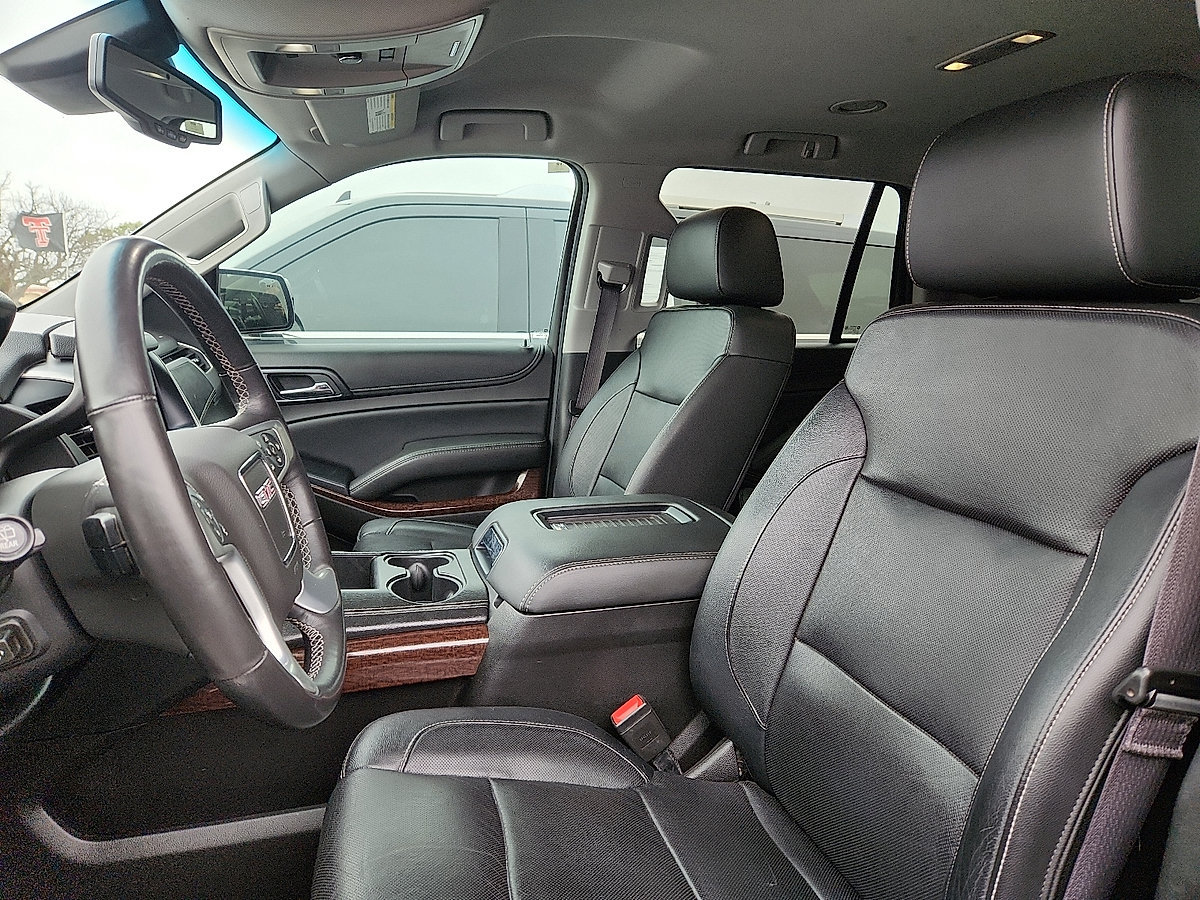 Used 2017 GMC Yukon SLT AWD/4WD image 8