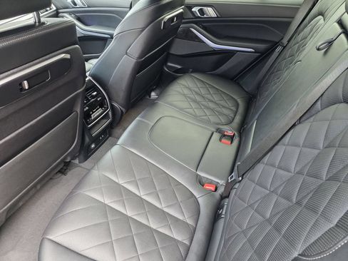 Used 2024 BMW X5 xDrive40i w/ Premium Package AWD/4WD image 26