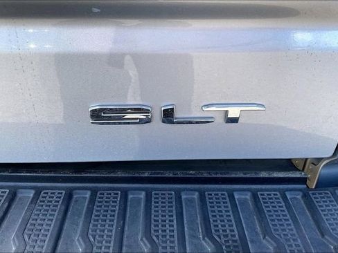 Used 2022 GMC Sierra 1500 SLT w/ SLT Premium Plus Package image 23