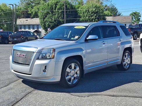 Used 2014 GMC Terrain Denali w/ LPO, Protection Package AWD/4WD image 3