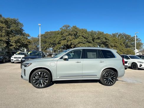 New 2026 Volvo XC90 T8 Ultra w/ Protection Package Premier image 3