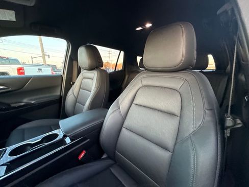 Used 2025 Chevrolet Equinox LT w/ Convenience Package II image 25