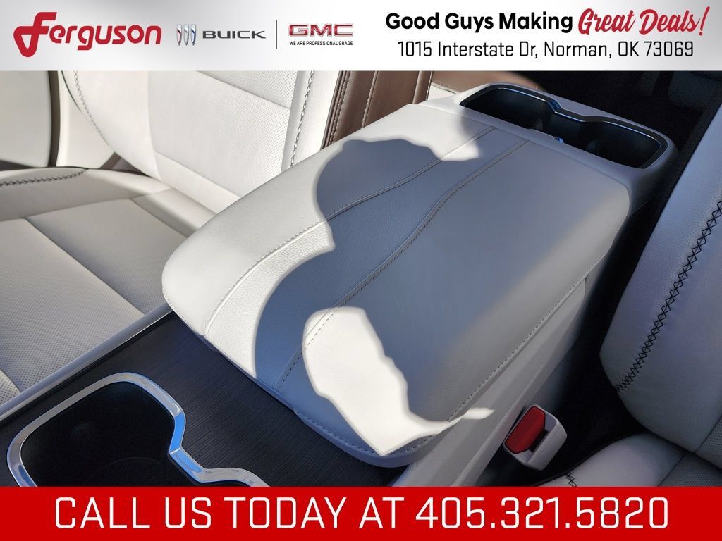 New 2026 GMC Acadia Denali w/ Super Cruise Package FWD image 36