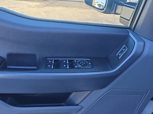 Used 2024 Ford F250 XLT image 13