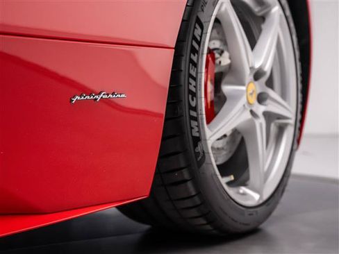 Used 2012 Ferrari 458 Italia Coupe RWD image 15