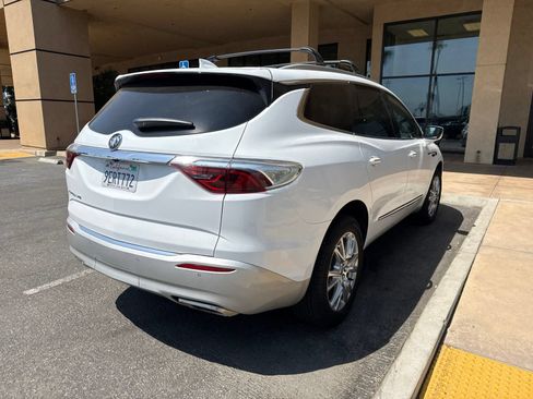 Used 2023 Buick Enclave Essence w/ Experience Buick Package FWD image 3
