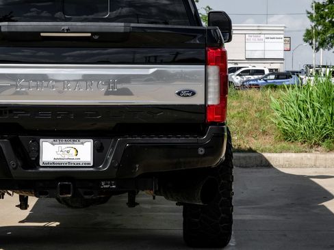 Used 2019 Ford F250 King Ranch w/ King Ranch Ultimate Package AWD/4WD image 53