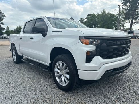 Used 2022 Chevrolet Silverado 1500 Custom w/ LPO, Dark Essentials Package image 6