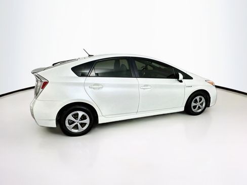 Used 2015 Toyota Prius Four FWD image 10