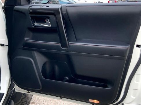 Used 2021 Toyota 4Runner TRD Off-Road Premium image 22