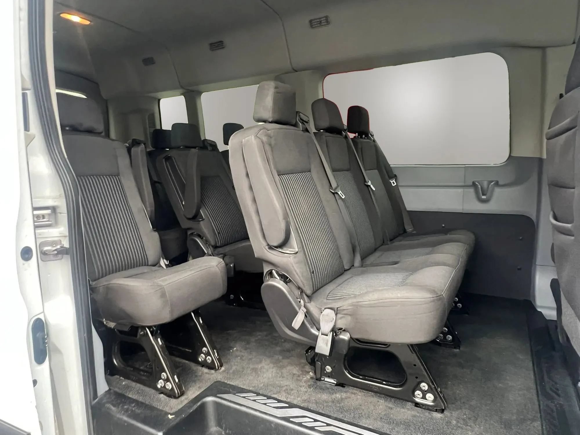 Used 2019 Ford Transit 350 XLT RWD image 29