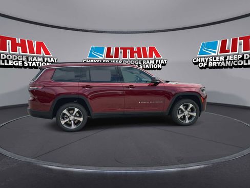 New 2026 Jeep Grand Cherokee L Limited image 9