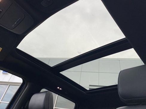 Used 2022 Ford F150 Lariat w/ Equipment Group 502A High image 24