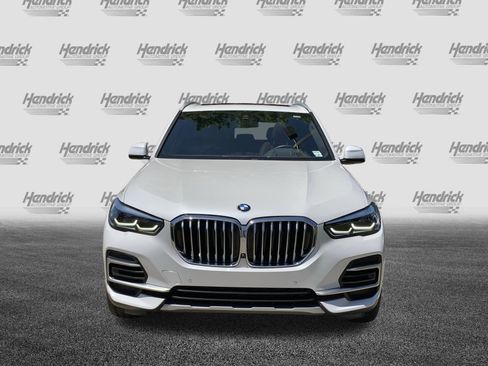 Used 2022 BMW X5 xDrive40i w/ Premium Package AWD/4WD image 3
