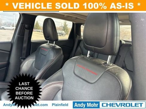 Used 2014 Jeep Cherokee Trailhawk w/ Technology Group image 9