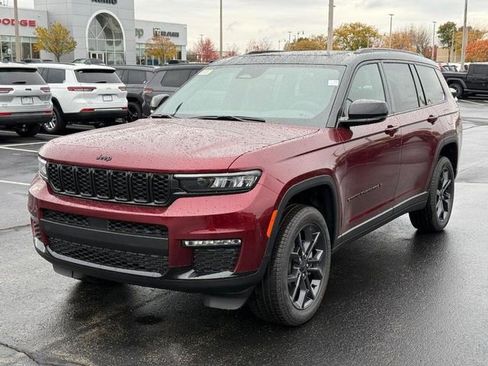 New 2025 Jeep Grand Cherokee L Limited w/ Trailer Tow Package image 10