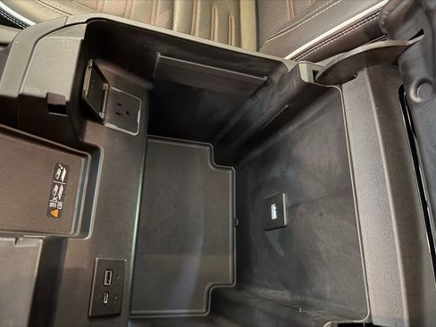 Used 2022 GMC Sierra 1500 AT4X image 29