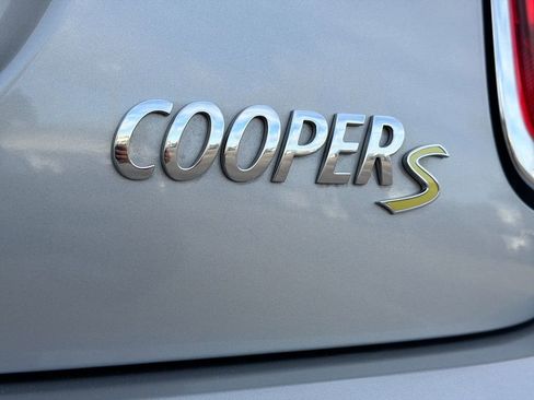 Used 2024 MINI Cooper SE image 11