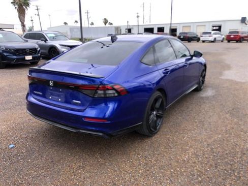Used 2025 Honda Accord Sport image 6