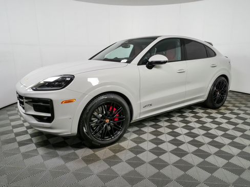 New 2026 Porsche Cayenne GTS AWD/4WD image 2
