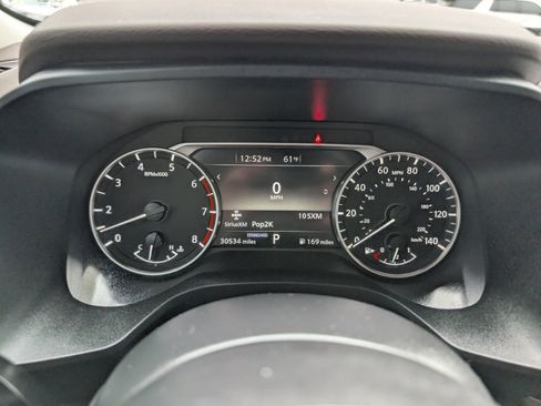 Used 2023 Nissan Rogue SV image 4