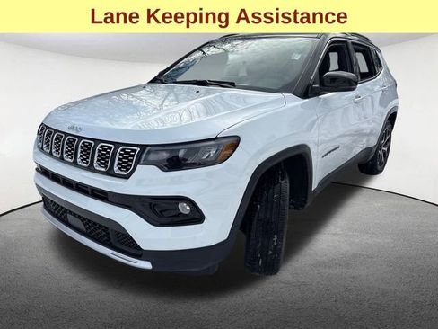 Used 2025 Jeep Compass Limited image 5