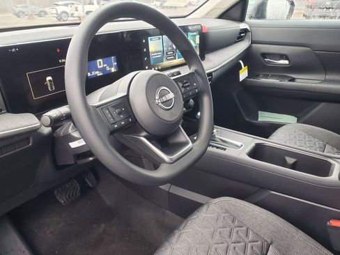 New 2026 Nissan Kicks SV image 13