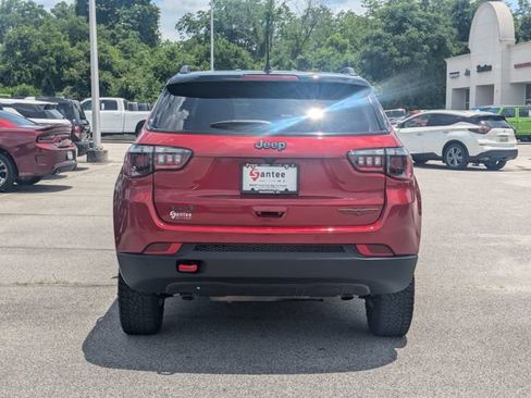 Used 2025 Jeep Compass Trailhawk AWD/4WD image 4
