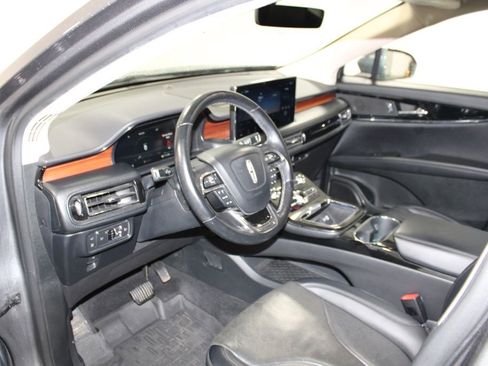 Used 2022 Lincoln Nautilus Reserve image 24