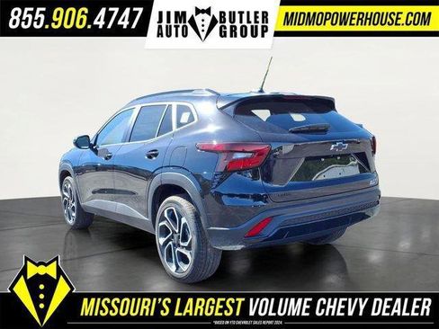 New 2026 Chevrolet Trax RS w/ Driver Confidence Package FWD image 17